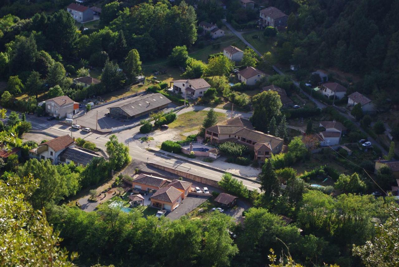Residence Le Grand Virage Pont-de-Labeaume Buitenkant foto